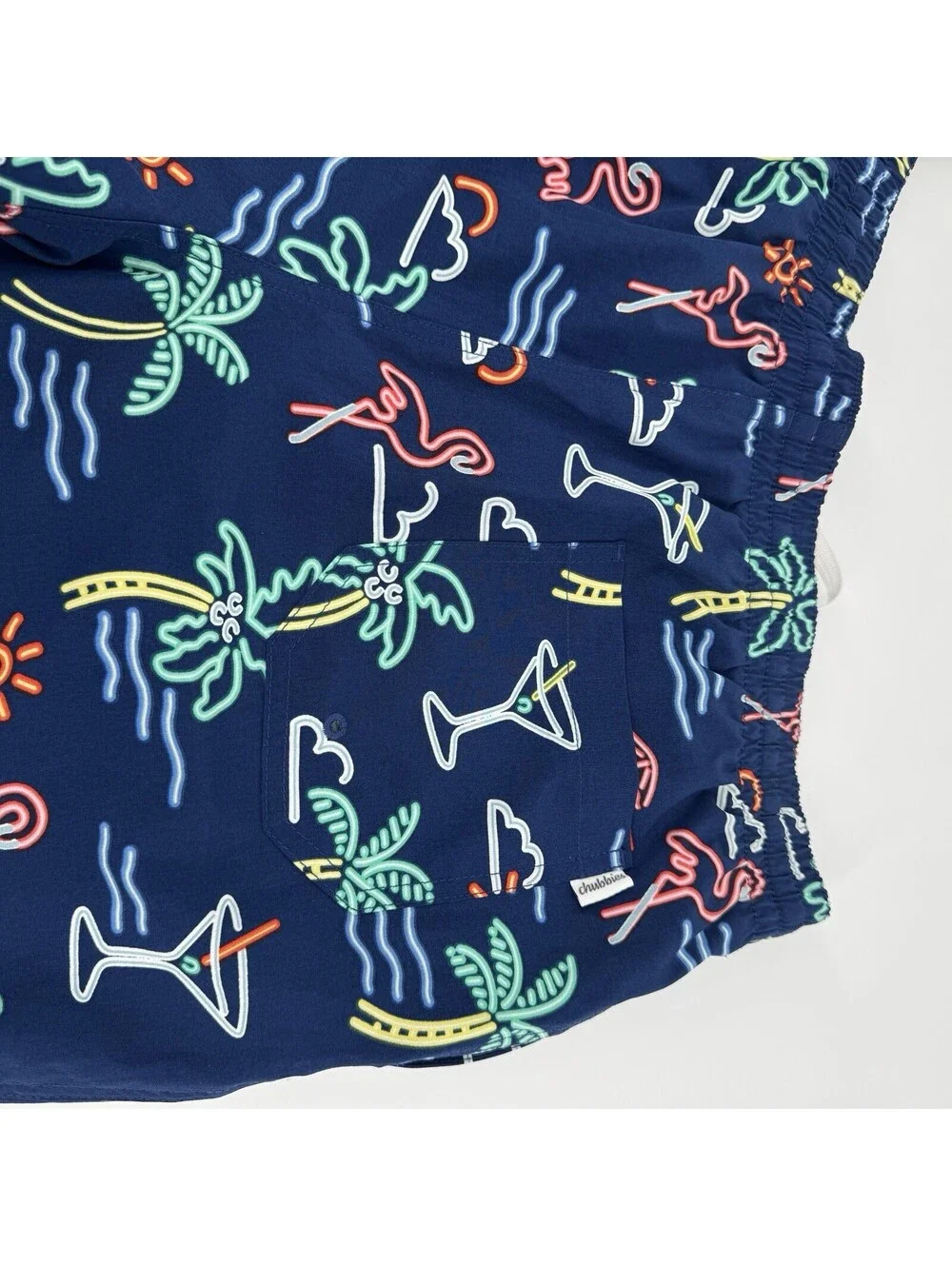 Chubbies Shorts Neon Lights 5” Classic Swim Trunks Flamingoes Palm Tree Men’s XL